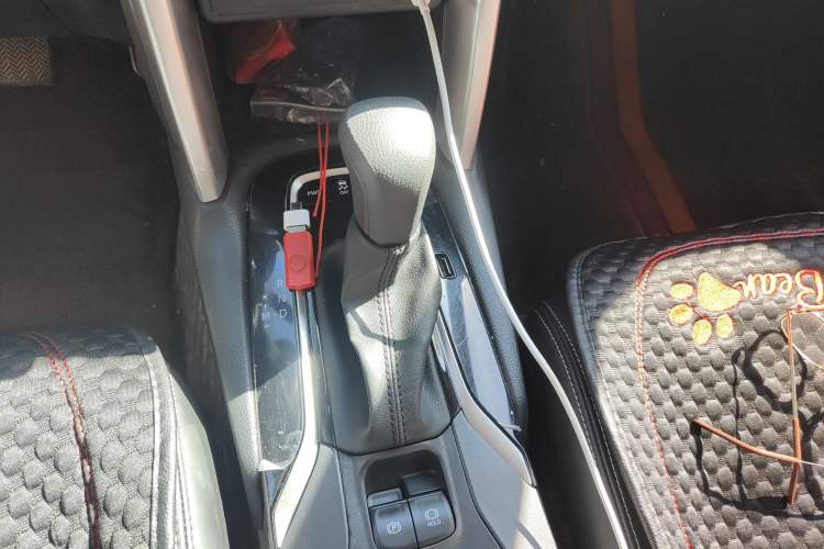 Used Toyota Corolla Cross 2023 2.0L Pioneer Edition Gear Lever