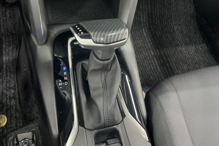 Used Toyota Corolla Cross 2023 2.0L Elite Edition Gear Lever