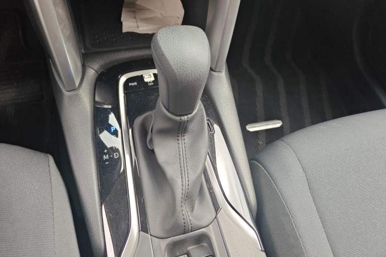 Used Toyota Corolla Cross 2023 2.0L Elite Edition Gear Lever