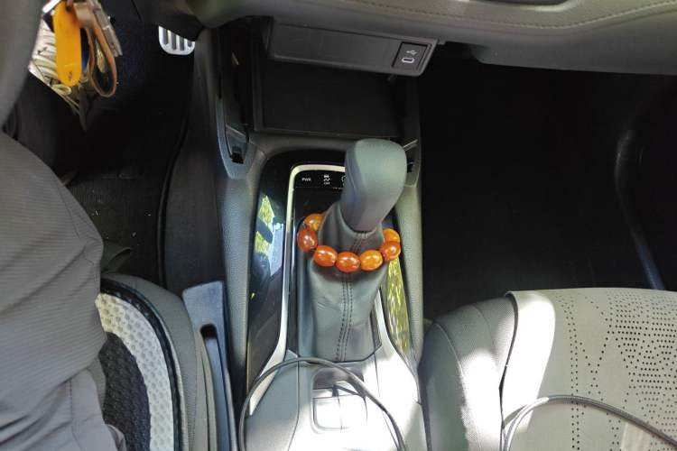 Used Toyota Corolla Cross 2023 2.0L Pioneer Edition Gear Lever