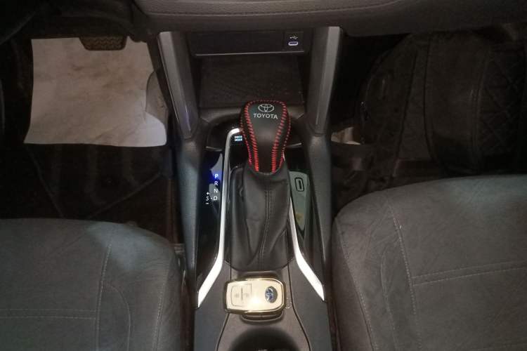 Used Toyota Corolla Cross 2023 Dual-Motor 2.0L Pioneer Edition Gear Lever