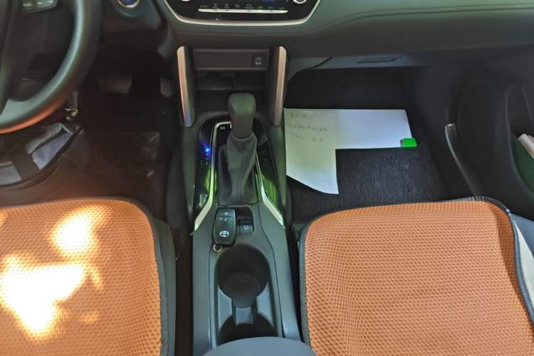 Used Toyota Corolla Cross 2023 Dual-Motor 2.0L Pioneer Edition Gear Lever