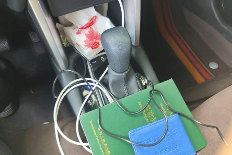 Used Toyota Corolla Cross 2023 2.0L Elite Edition Gear Lever