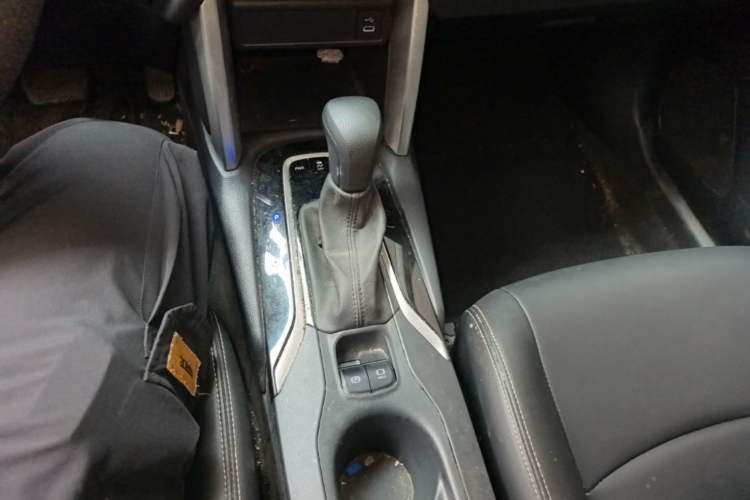 Used Toyota Corolla Cross 2023 2.0L Pioneer Edition Gear Lever
