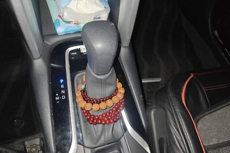 Used Toyota Corolla Cross 2023 2.0L Elite Edition Gear Lever