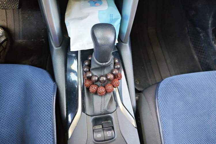 Used Toyota Corolla Cross 2023 Dual-Motor 2.0L Pioneer Edition Gear Lever