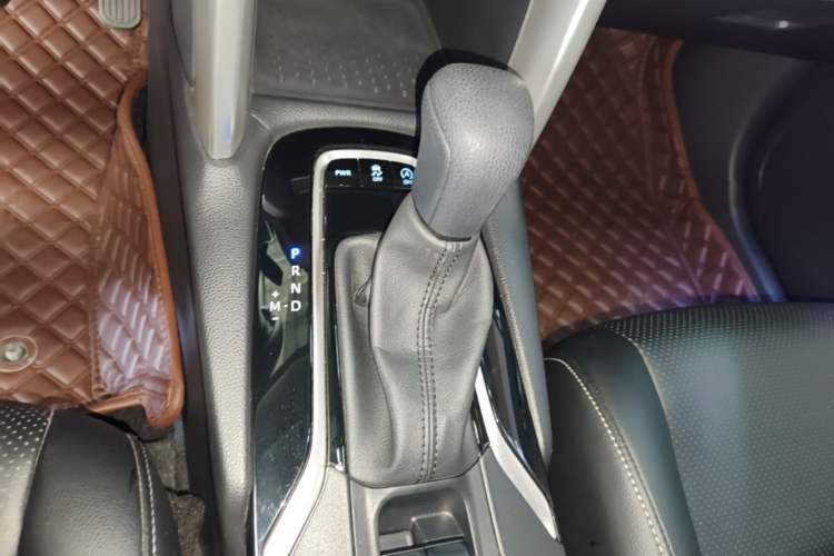 Used Toyota Corolla Cross 2023 2.0L Pioneer Edition Gear Lever