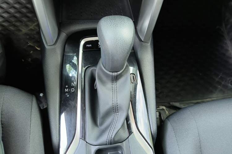 Used Toyota Corolla Cross 2023 2.0L Elite Edition Gear Lever