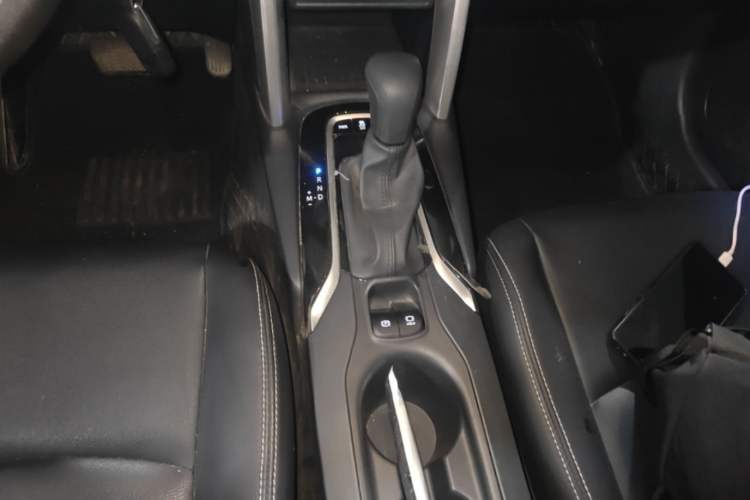 Used Toyota Corolla Cross 2023 2.0L Pioneer Edition Gear Lever