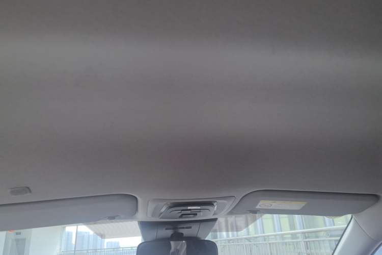 Used Toyota Corolla Cross 2023 Dual-Motor 2.0L Pioneer Edition Headliner