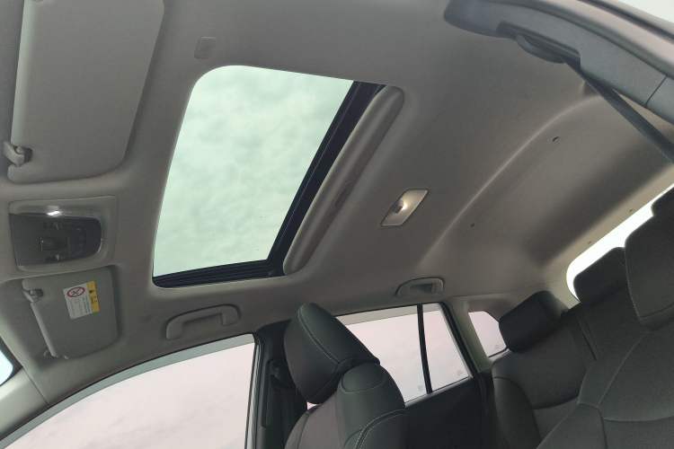 Used Toyota Corolla Cross 2023 Dual-Motor 2.0L Elite Edition Headliner