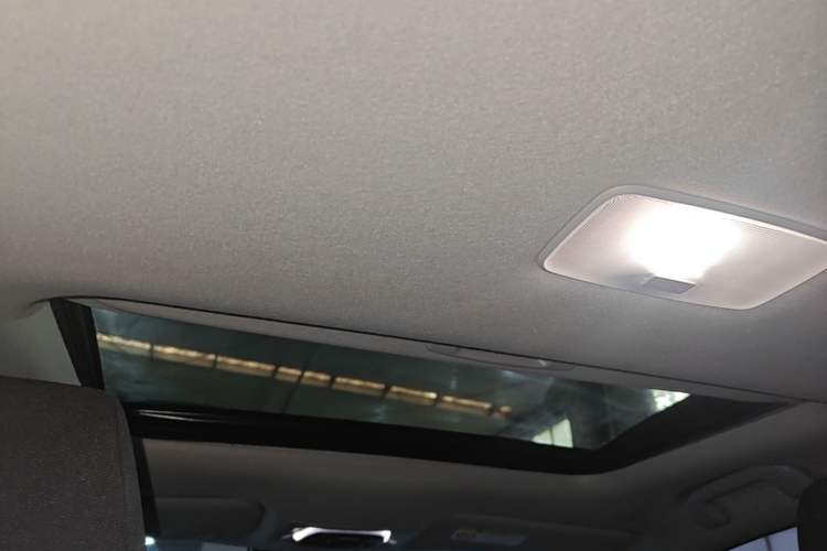 Used Toyota Corolla Cross 2023 2.0L Elite Edition Headliner