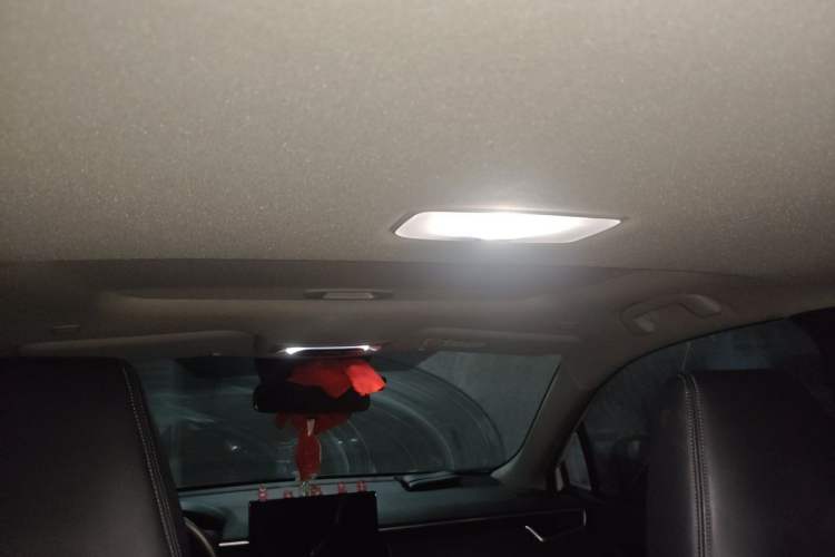 Used Toyota Corolla Cross 2023 2.0L Elite Edition Headliner