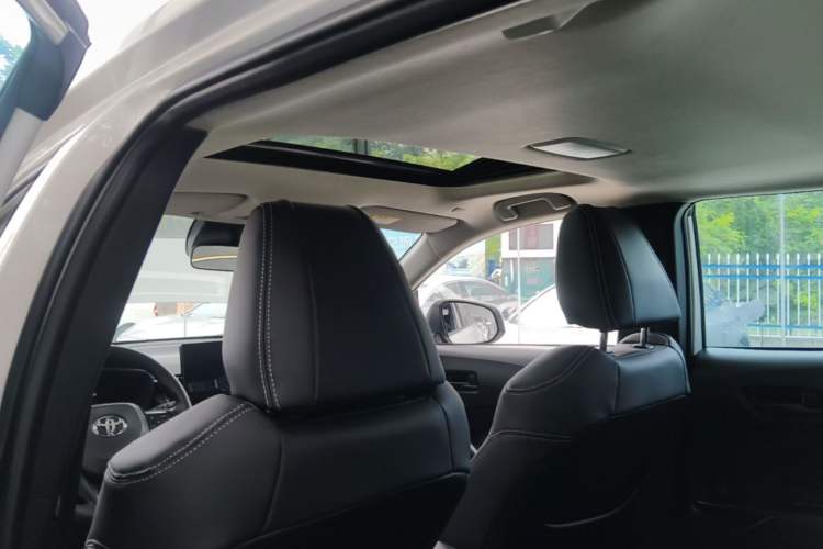 Used Toyota Corolla Cross 2023 2.0L Elite Edition Headliner
