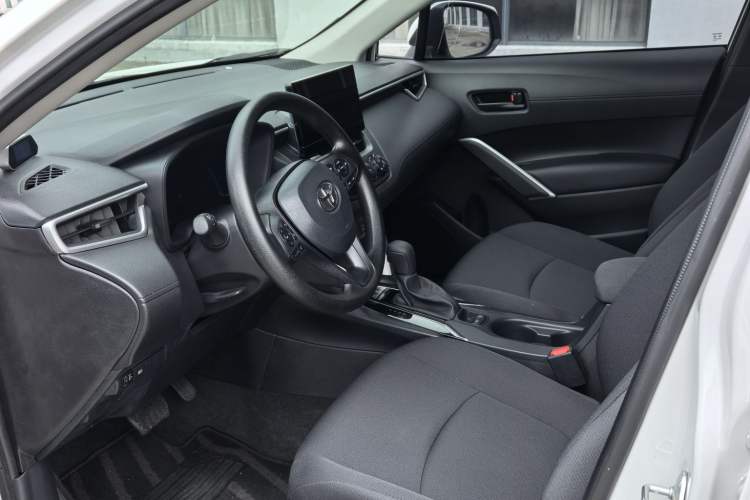 Used Toyota Corolla Cross 2023 2.0L Pioneer Edition Interior 1