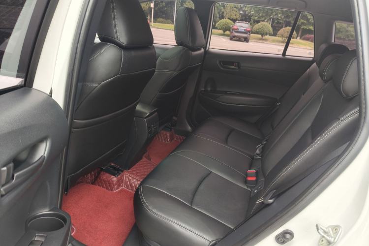 Used Toyota Corolla Cross 2023 Dual-Motor 2.0L Elite Edition Interior 2