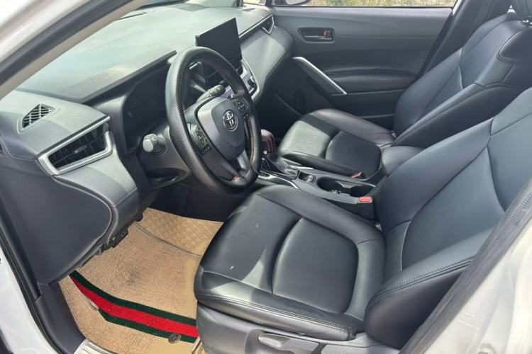 Used Toyota Corolla Cross 2023 2.0L Elite Edition Interior 2