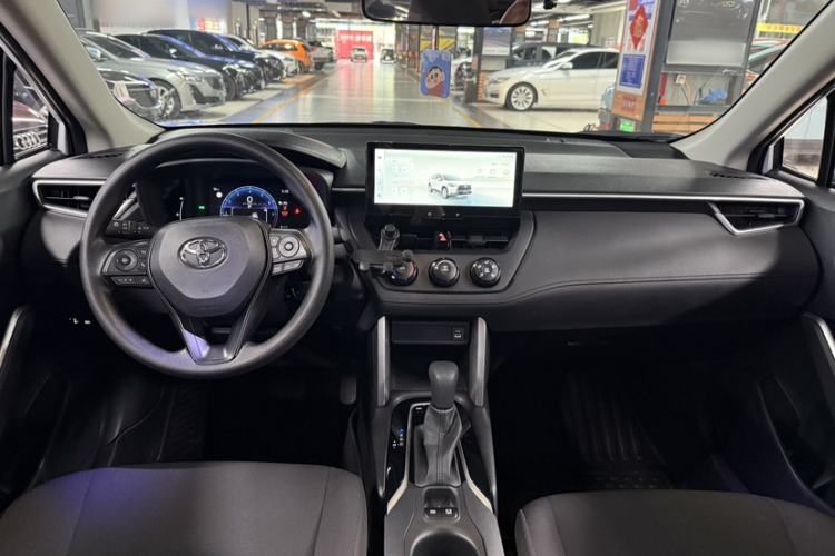 Used Toyota Corolla Cross 2023 2.0L Pioneer Edition Interior 2
