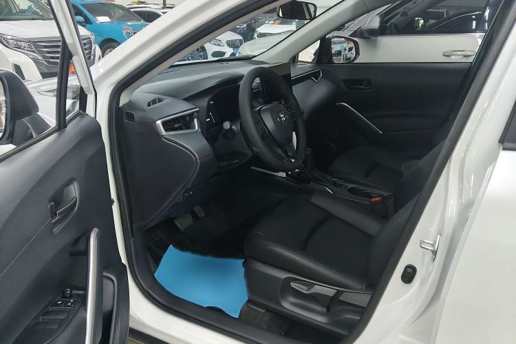 Used Toyota Corolla Cross 2023 2.0L Pioneer Edition Interior 3