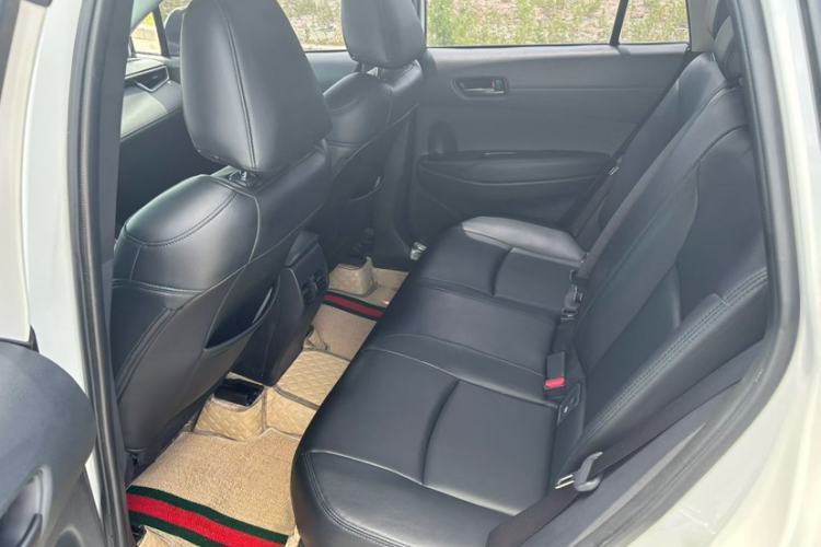 Used Toyota Corolla Cross 2023 2.0L Elite Edition Interior 3