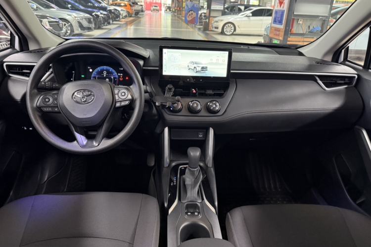 Used Toyota Corolla Cross 2023 2.0L Pioneer Edition Interior 3