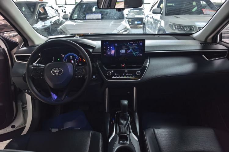 Used Toyota Corolla Cross 2023 2.0L Elite Edition Interior 3