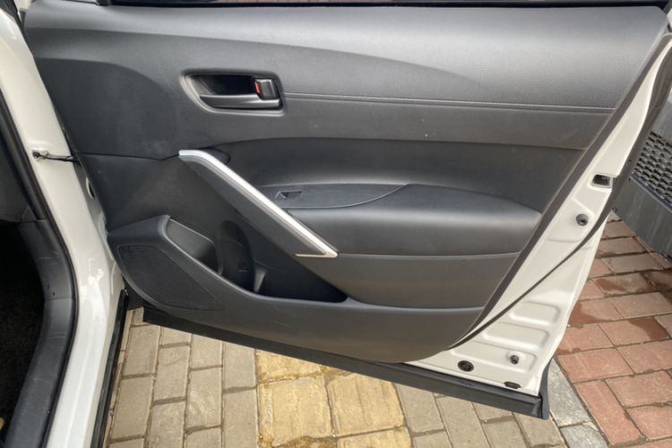 Used Toyota Corolla Cross 2023 2.0L Pioneer Edition Interior 4