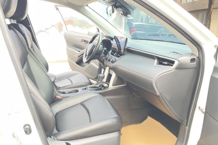 Used Toyota Corolla Cross 2023 2.0L Pioneer Edition Interior 5