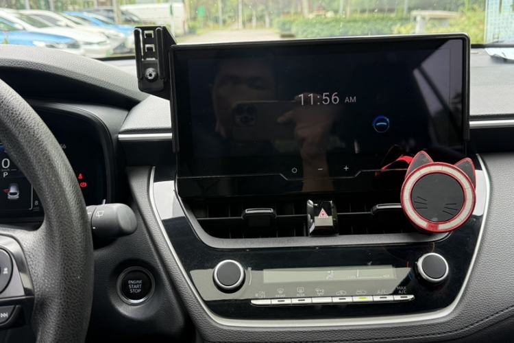 Used Toyota Corolla Cross 2023 2.0L Elite Edition Interior 8