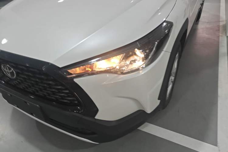 Used Toyota Corolla Cross 2023 2.0L Pioneer Edition Left Front Headlight