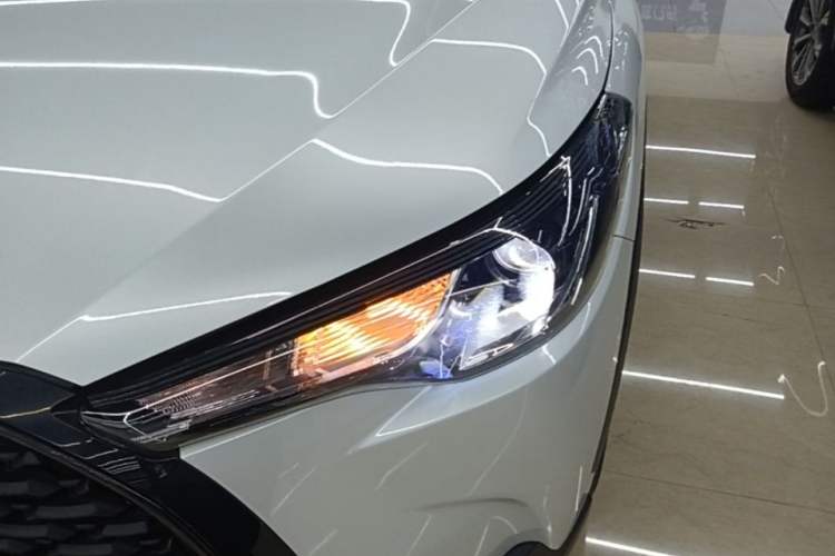 Used Toyota Corolla Cross 2023 2.0L Elite Edition Left Front Headlight