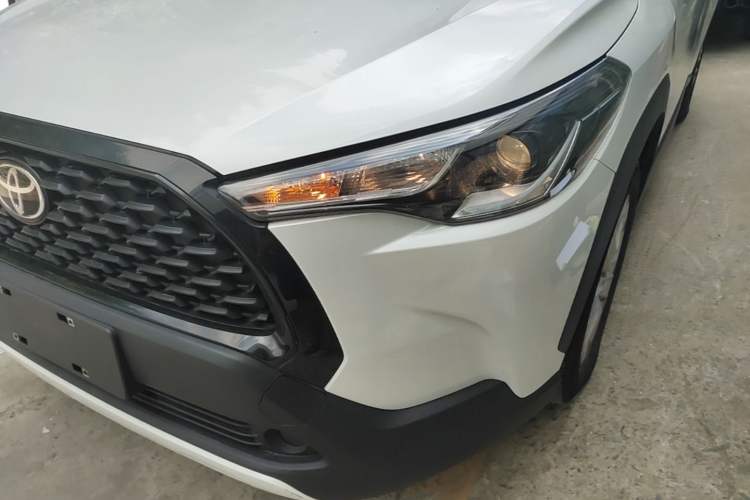 Used Toyota Corolla Cross 2023 2.0L Elite Edition Left Front Headlight