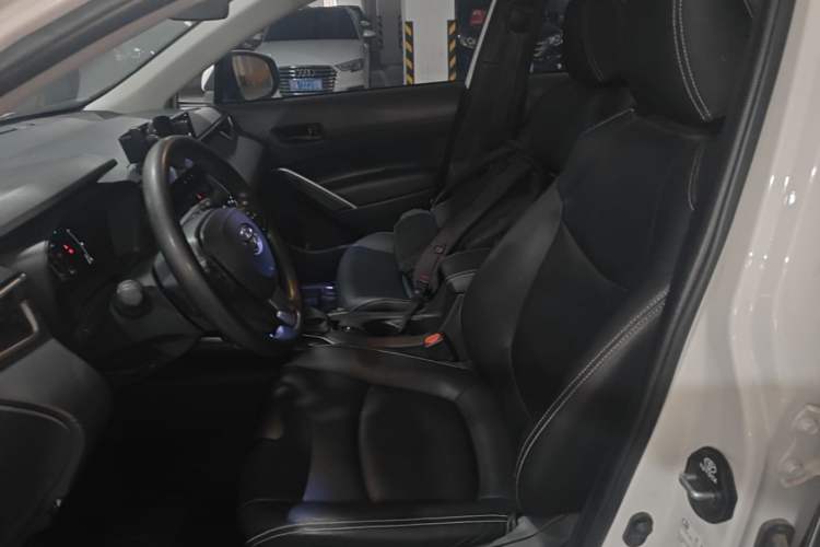 Used Toyota Corolla Cross 2023 2.0L Pioneer Edition Left Front Seat