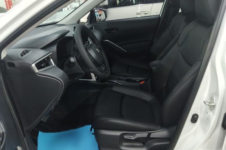 Used Toyota Corolla Cross 2023 2.0L Pioneer Edition Left Front Seat