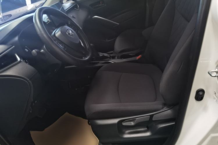 Used Toyota Corolla Cross 2023 Dual-Motor 2.0L Pioneer Edition Left Front Seat