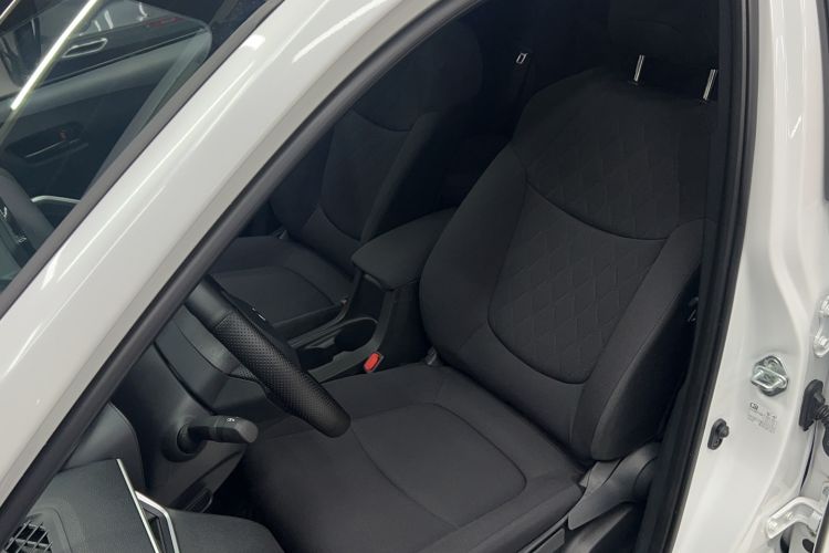 Used Toyota Corolla Cross 2023 2.0L Elite Edition Left Front Seat