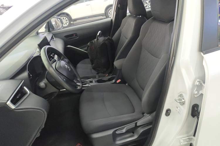 Used Toyota Corolla Cross 2023 2.0L Elite Edition Left Front Seat