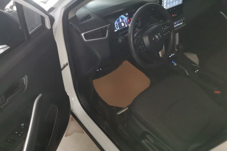 Used Toyota Corolla Cross 2023 Dual-Motor 2.0L Pioneer Edition Left Front Seat