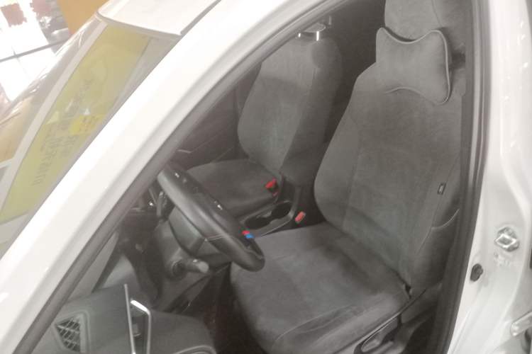 Used Toyota Corolla Cross 2023 Dual-Motor 2.0L Pioneer Edition Left Front Seat