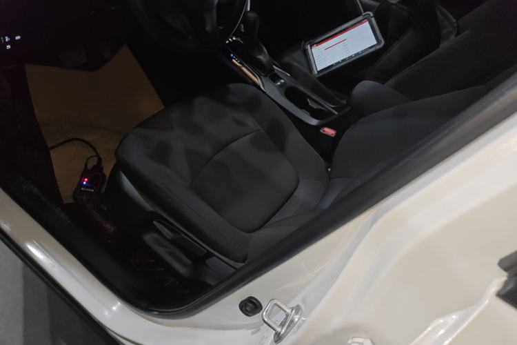 Used Toyota Corolla Cross 2023 Dual-Motor 2.0L Pioneer Edition Left Front Seat