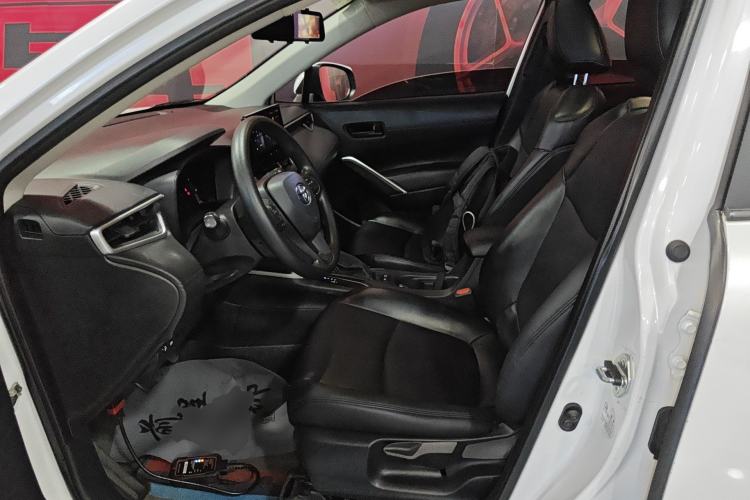 Used Toyota Corolla Cross 2023 2.0L Elite Edition Left Front Seat