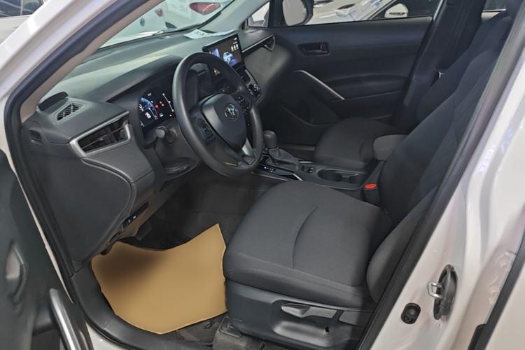 Used Toyota Corolla Cross 2023 2.0L Pioneer Edition Left Front Seat