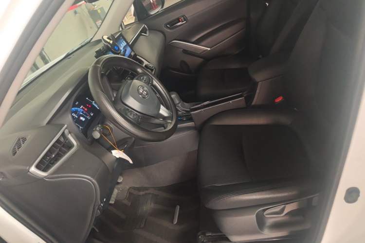 Used Toyota Corolla Cross 2023 2.0L Pioneer Edition Left Front Seat