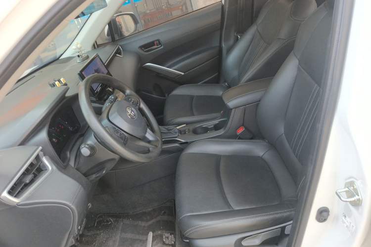 Used Toyota Corolla Cross 2023 2.0L Elite Edition Left Front Seat