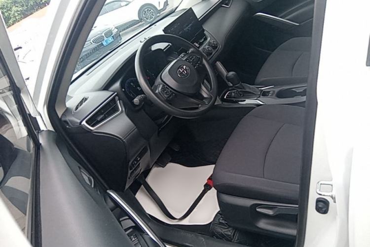 Used Toyota Corolla Cross 2023 2.0L Pioneer Edition Left Front Seat