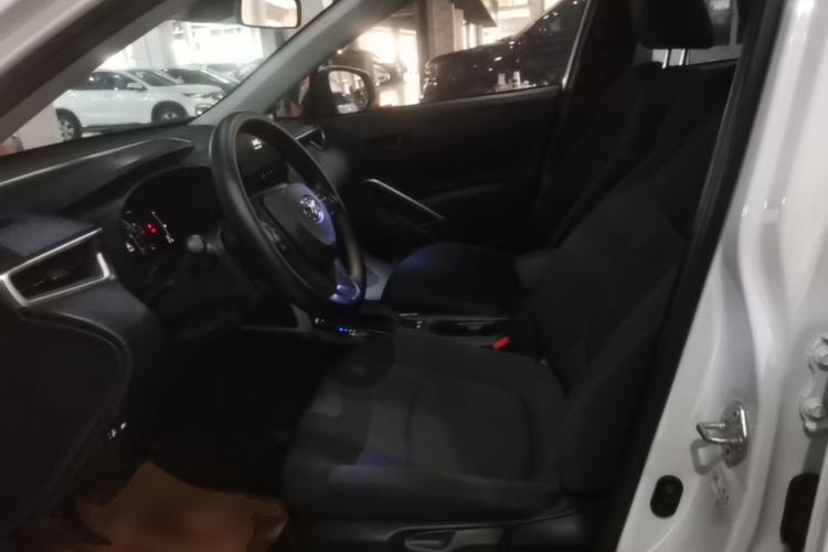 Used Toyota Corolla Cross 2023 2.0L Pioneer Edition Left Front Seat