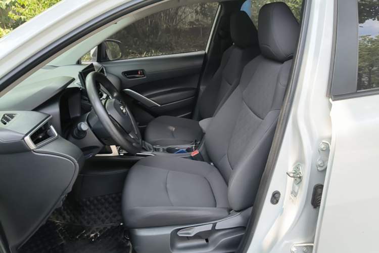 Used Toyota Corolla Cross 2023 2.0L Elite Edition Left Front Seat