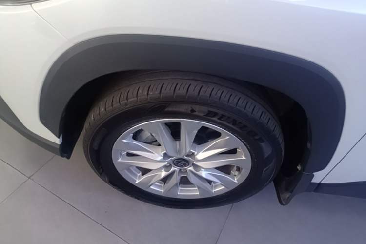 Used Toyota Corolla Cross 2023 Dual-Motor 2.0L Elite Edition Left Front Wheel Hub