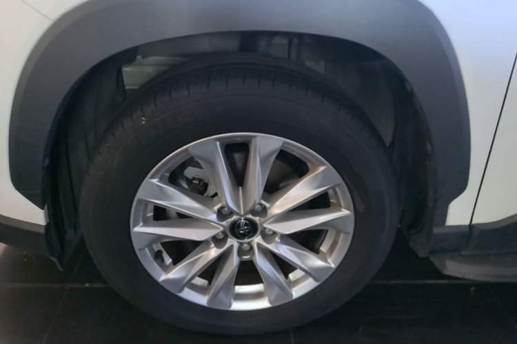 Used Toyota Corolla Cross 2023 Dual-Motor 2.0L Pioneer Edition Left Front Wheel Hub