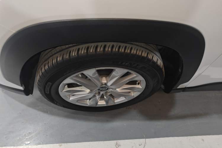Used Toyota Corolla Cross 2023 Dual-Motor 2.0L Pioneer Edition Left Front Wheel Hub